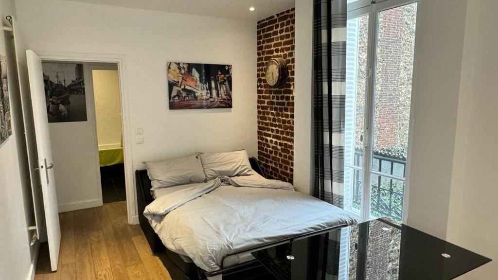 Gorgeous Paris Eiffel Tower Apartment Exterior photo
