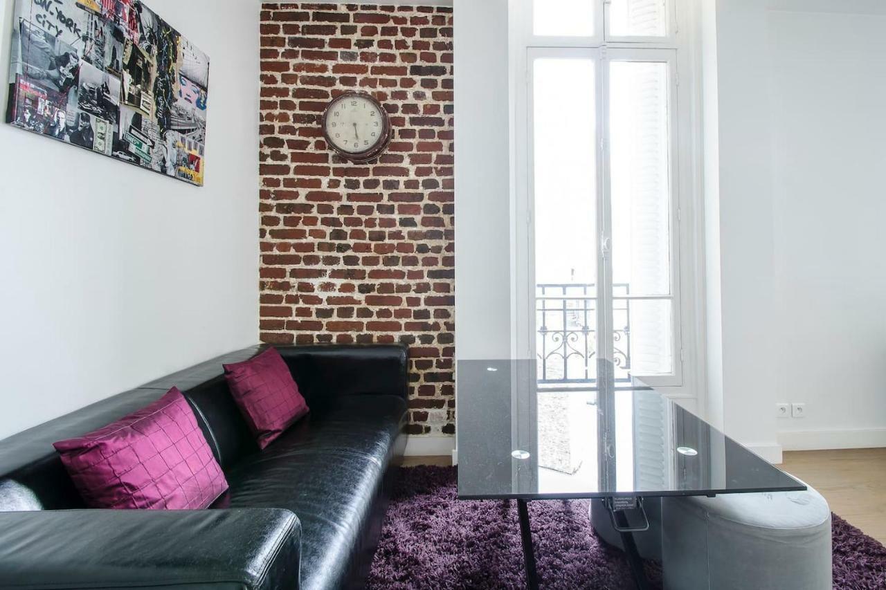 Gorgeous Paris Eiffel Tower Apartment Exterior photo